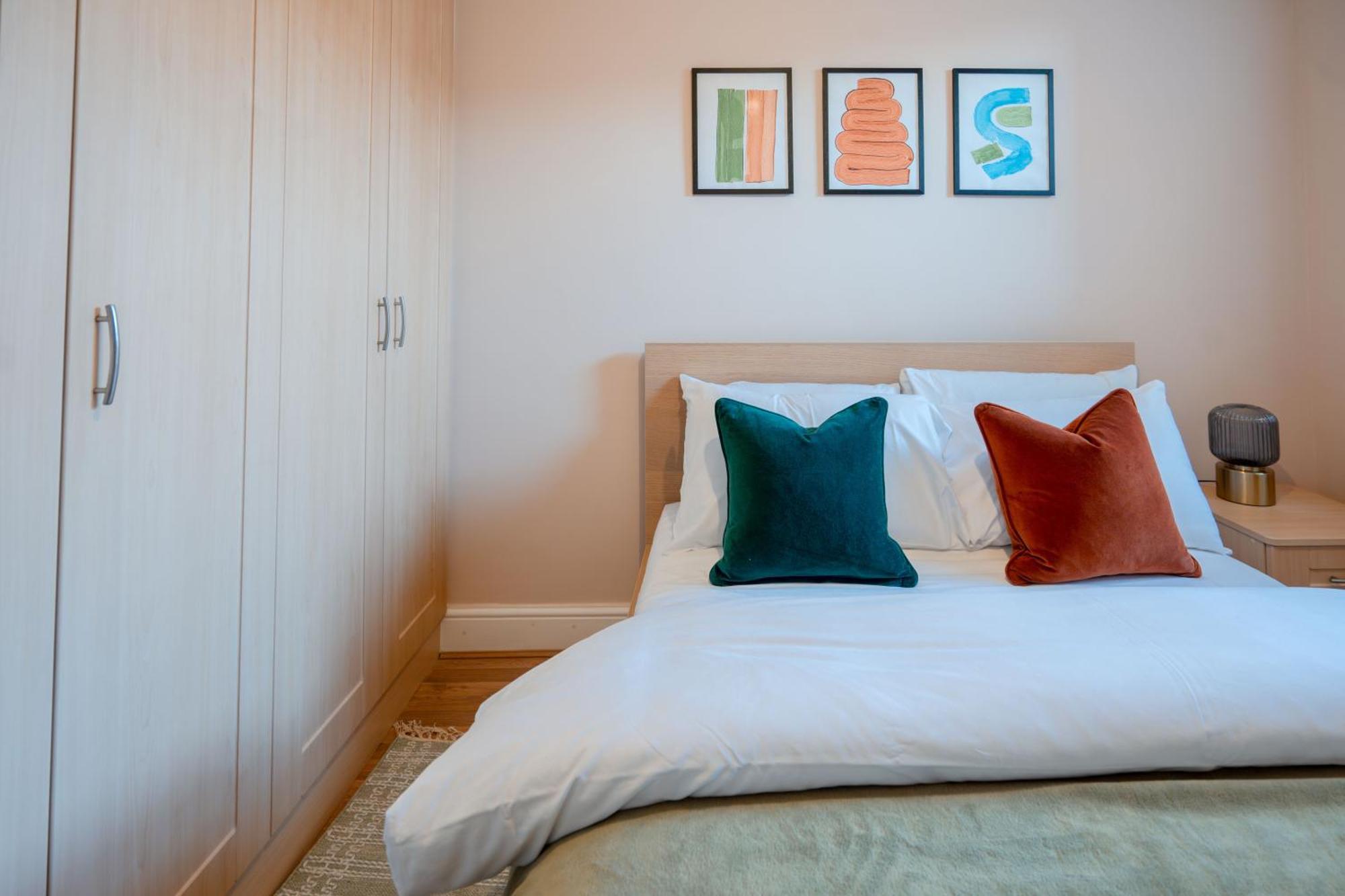 Appartement Spacious 3 Min From Station Londres