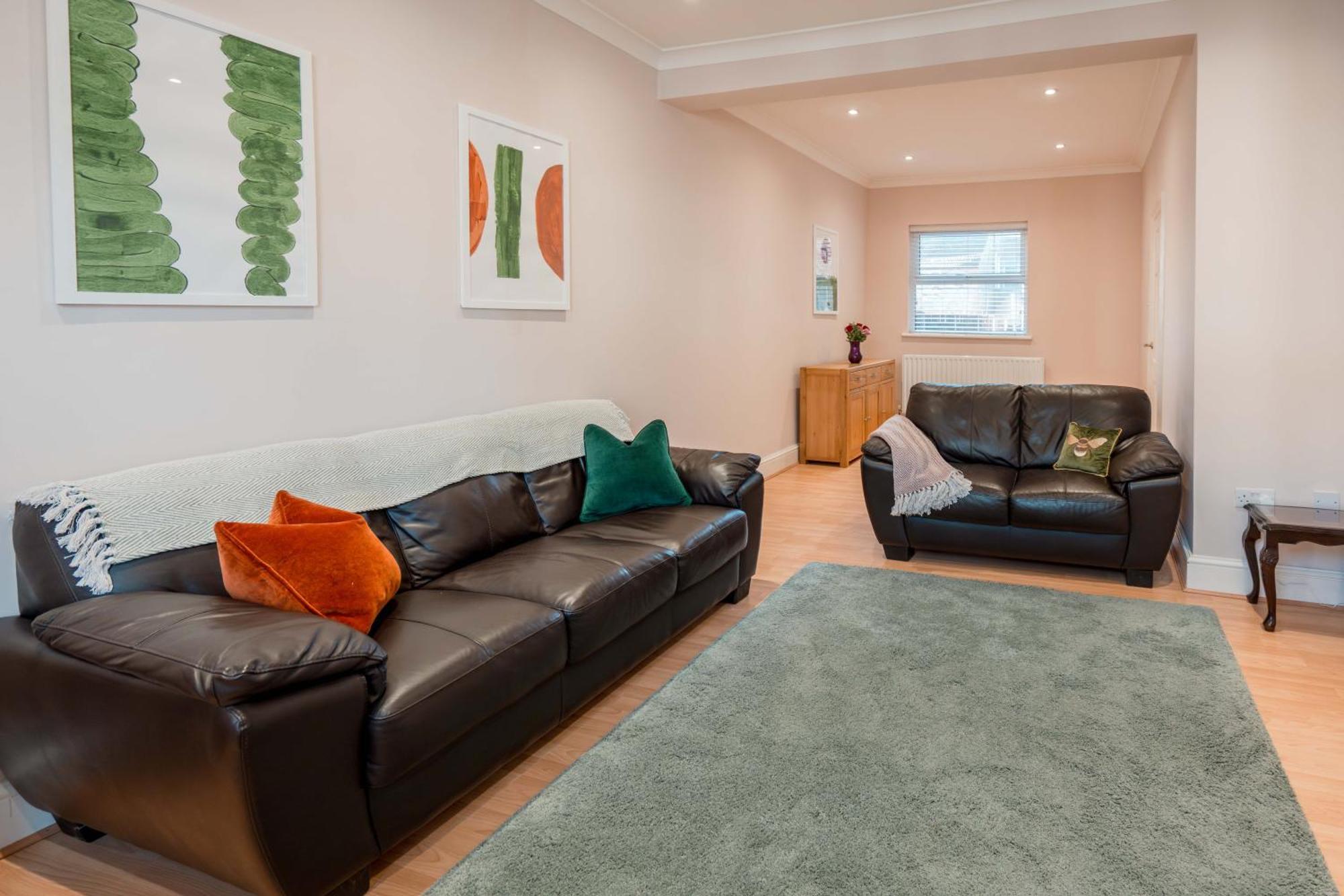 Spacious 3 Min From Station *